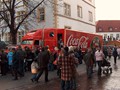 Auch am Studio-Truck wird es immer mehr Menschen für ein Erinnerungsfoto