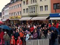 ... und die vielen Menschen, ob groß oder klein sind erfreut