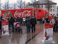 Trotz Regen sind einige Besucher schon gekommen