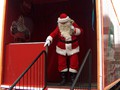 ... als Santa Claus erscheint !