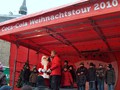 Der offizelle Auftritt mit den Kindern auf der Bühne