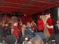 ... wird begrüßt von den Kindern